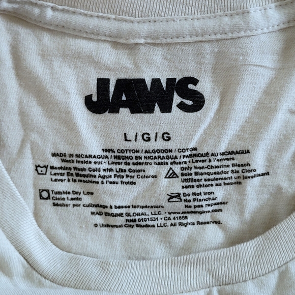 Mad😡 Engine Global🌎 LLC JAWS🦈 Graphic Tee👕 - NWOT - Picture 5 of 11